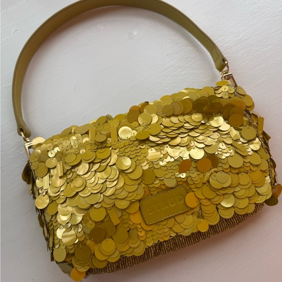 NWOB STAUD SEQUIN BAG 💛✨ - Picture 13 of 17
